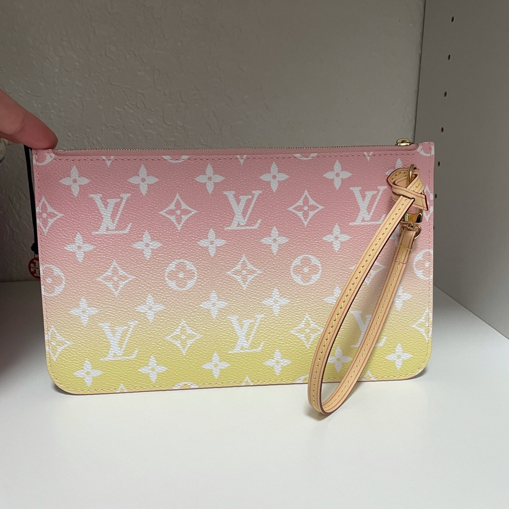 Louis Vuitton neverfull mm pochette